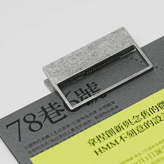 Papierklammer mit starker Feder für gute Halt