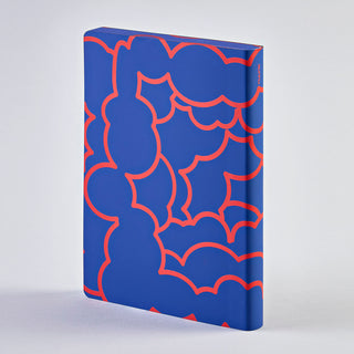 Das weiche, flexible Cover ist umlaufend mit roten Wolkenumrissen gestaltet.