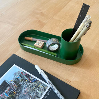 Das Utensilo sorgt für einen aufgeräumten Tisch.