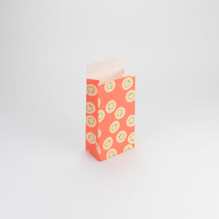 kleine geschenktuete mit smileys