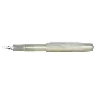 Kaweco Fueller irisierend hellgruen mit silberfarbener Feder
