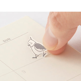 Die Vorlagen für die lustigen Vögel wurden per Hand gezeichnet.