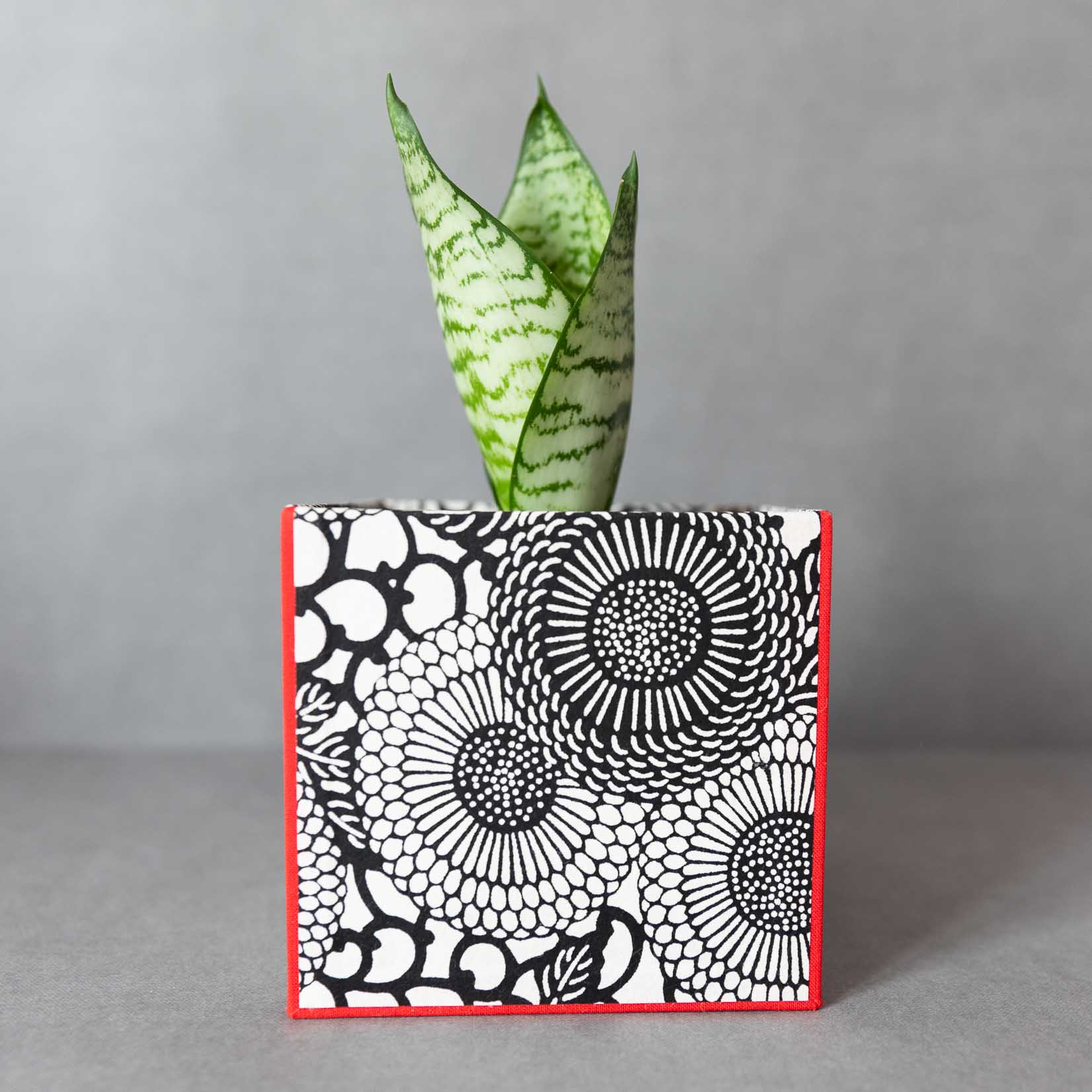 oh papier Utensilo groß "Blüten und Ranken"