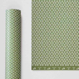 Ola Studio Geschenkpapier FSC Pflanzenfarbe nachhaltig Tiny Stars Sterne Sternchen oliv grün